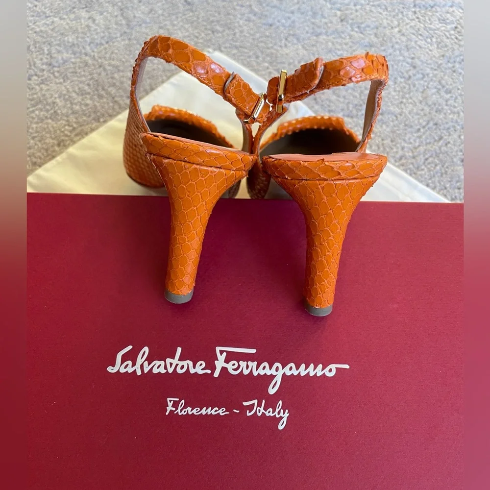 SALVATORE FERRAGAMO Gardenia Python Skin Orange Pebble Calf Heels Size 5 1/2 C - Picture 10 of 11